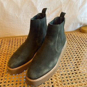 Silent D mossy green suede ankle boots size 38